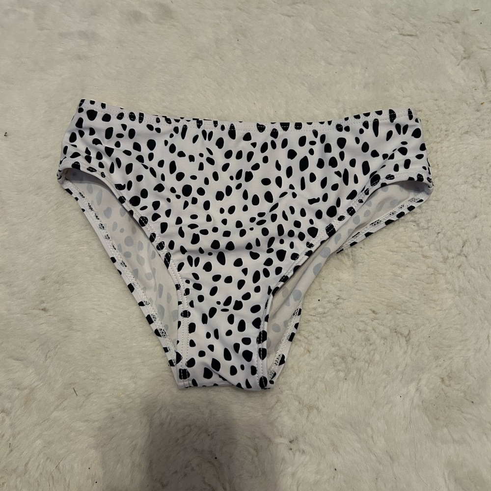 SHEIN Kids Black and White Bikini Bottom
